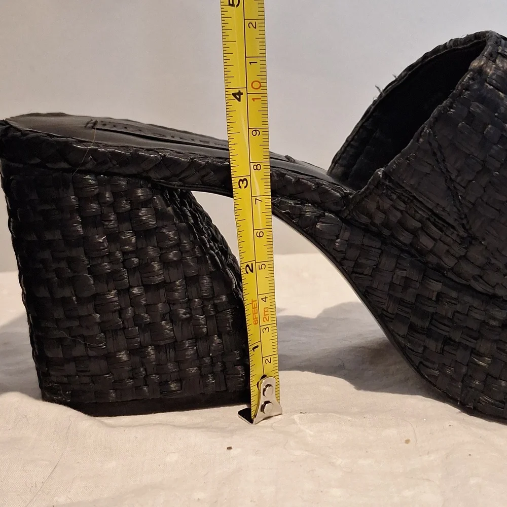 Imagine Vince Camuto Black Thatched Raffia Platform Mules Size 9